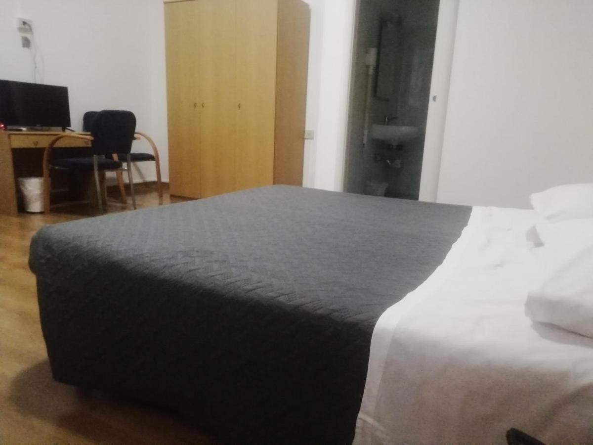 Hotel Alabarda Triëst Buitenkant foto