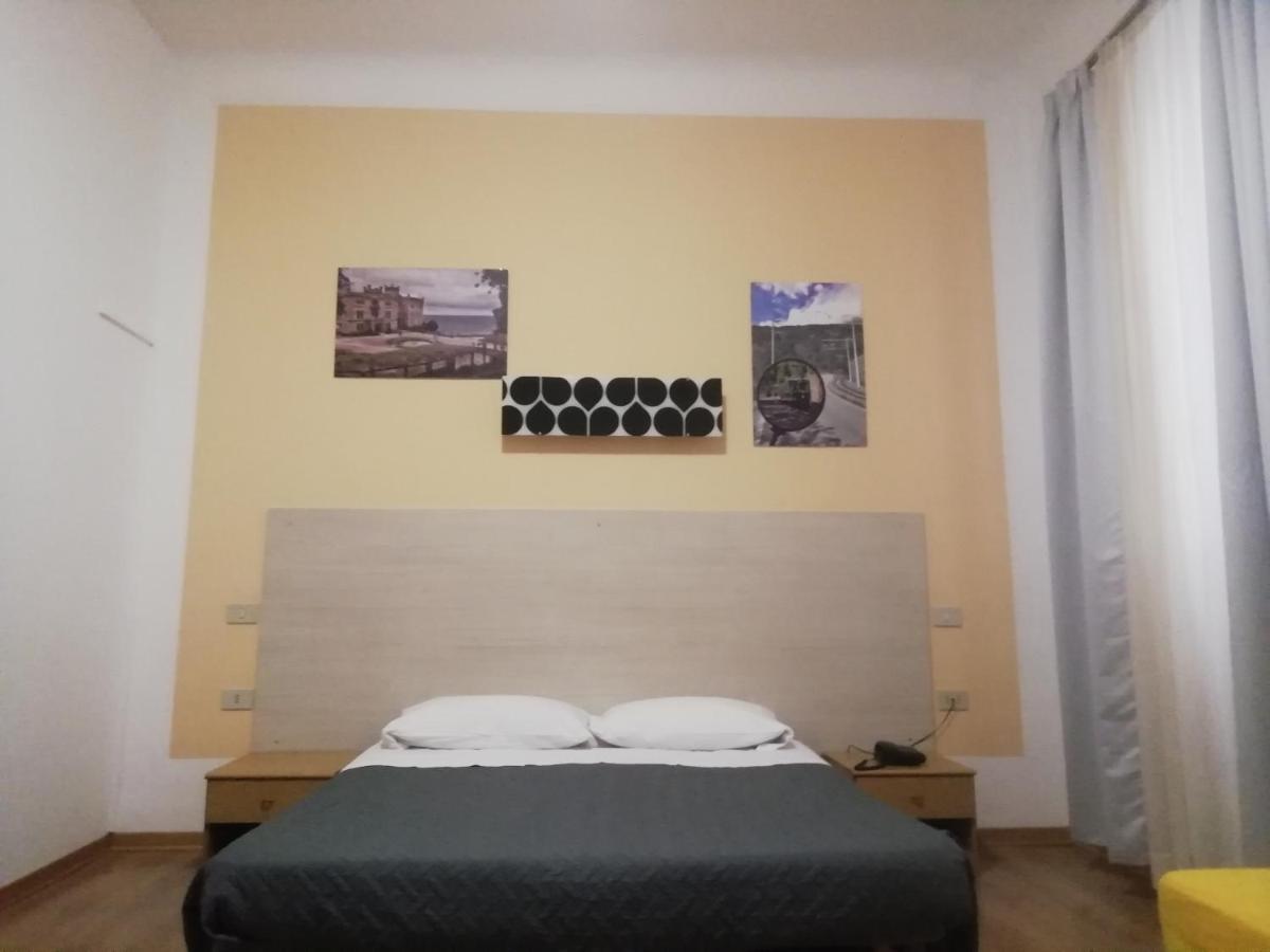 Hotel Alabarda Triëst Buitenkant foto