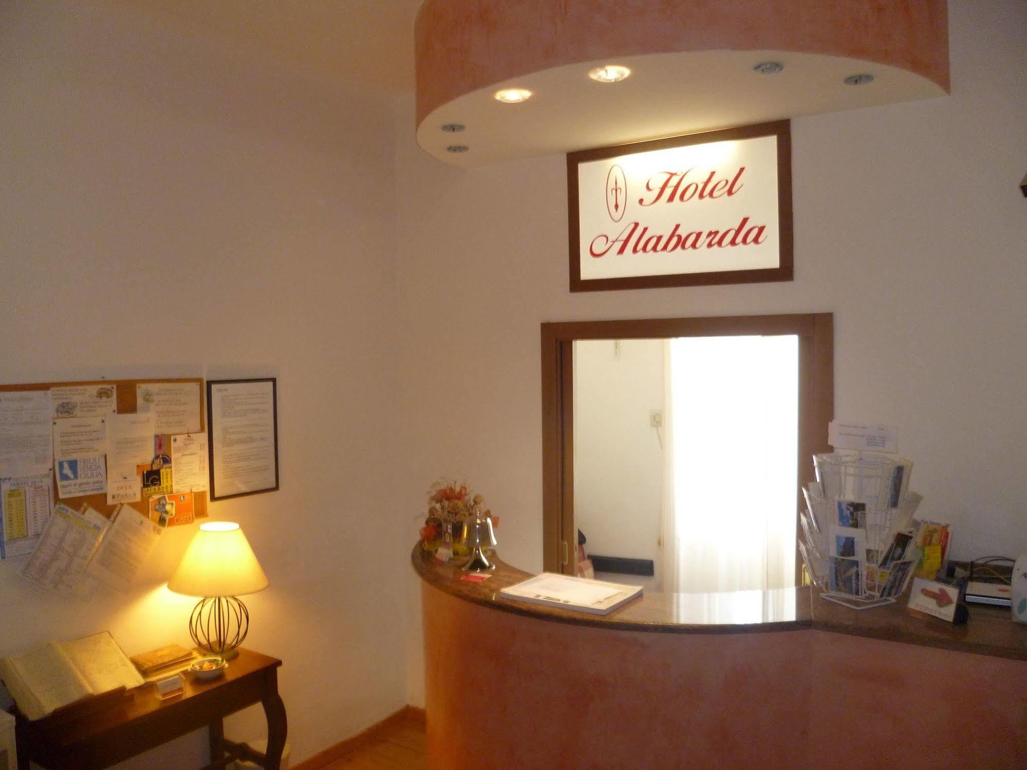 Hotel Alabarda Triëst Interieur foto