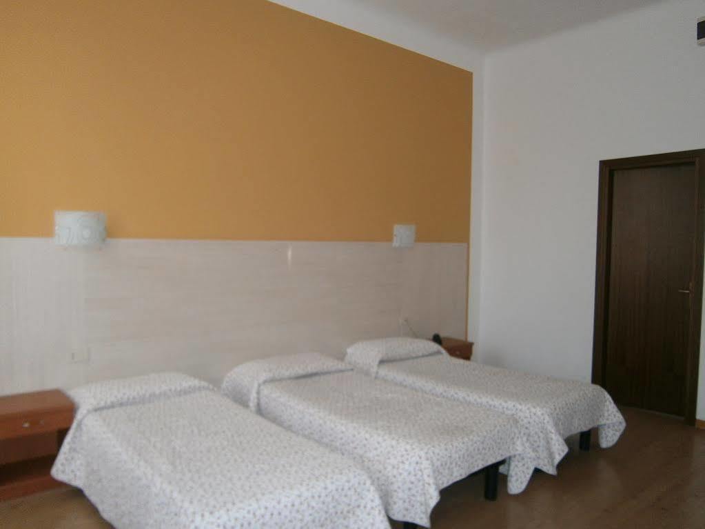 Hotel Alabarda Triëst Buitenkant foto