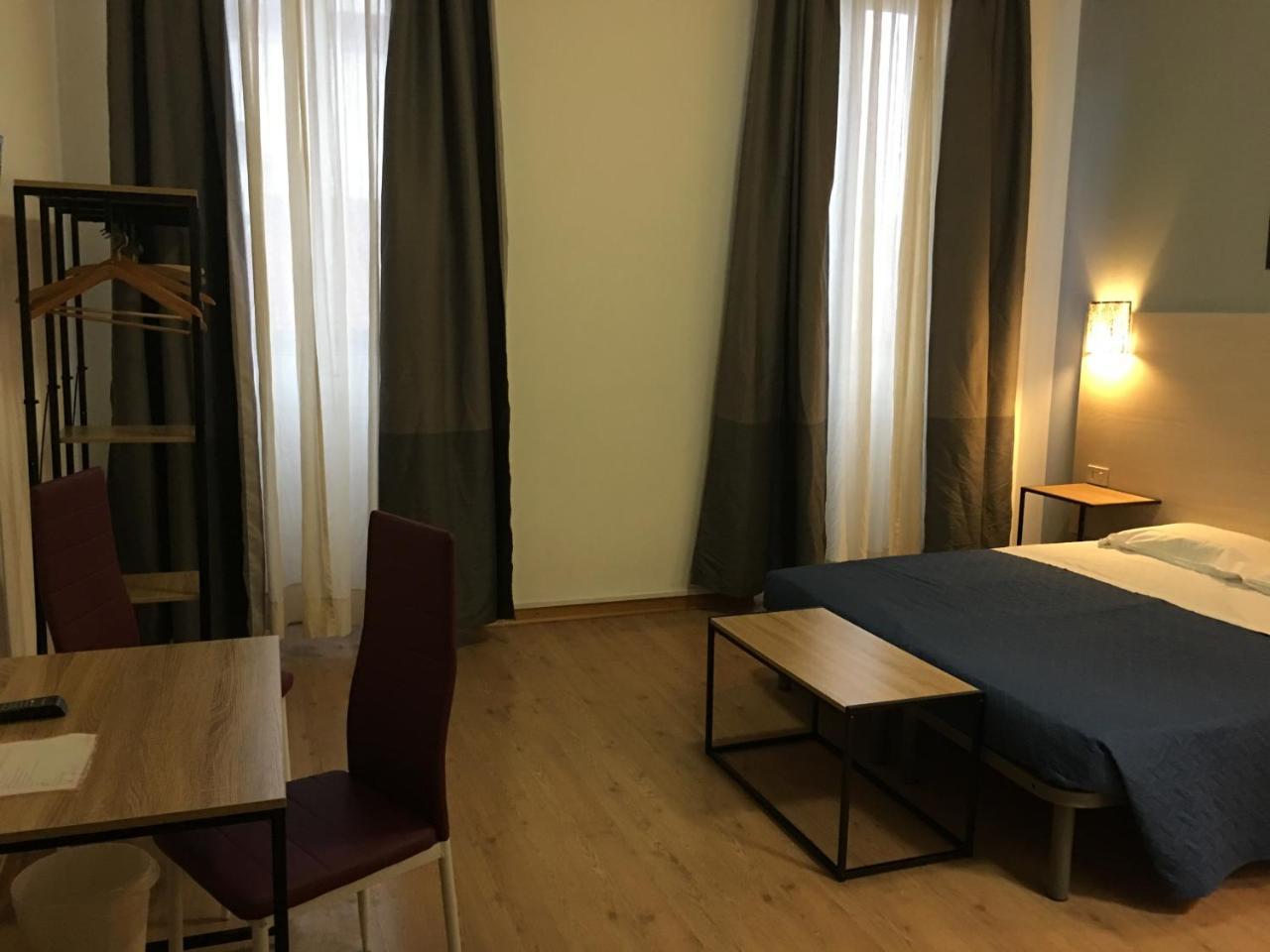 Hotel Alabarda Triëst Buitenkant foto